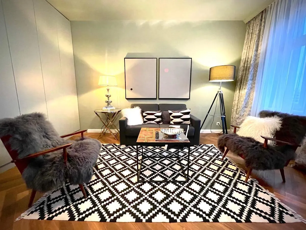 Luxury Stay Viyana 0*,